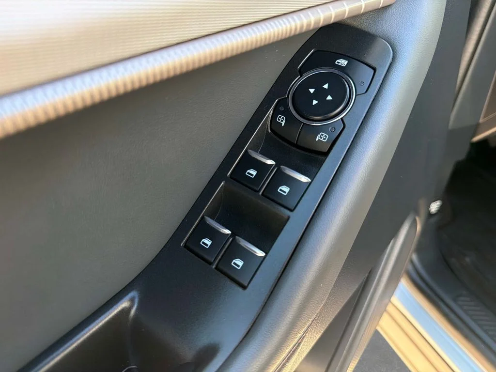 Used 2025 Silver Ford Active image 19