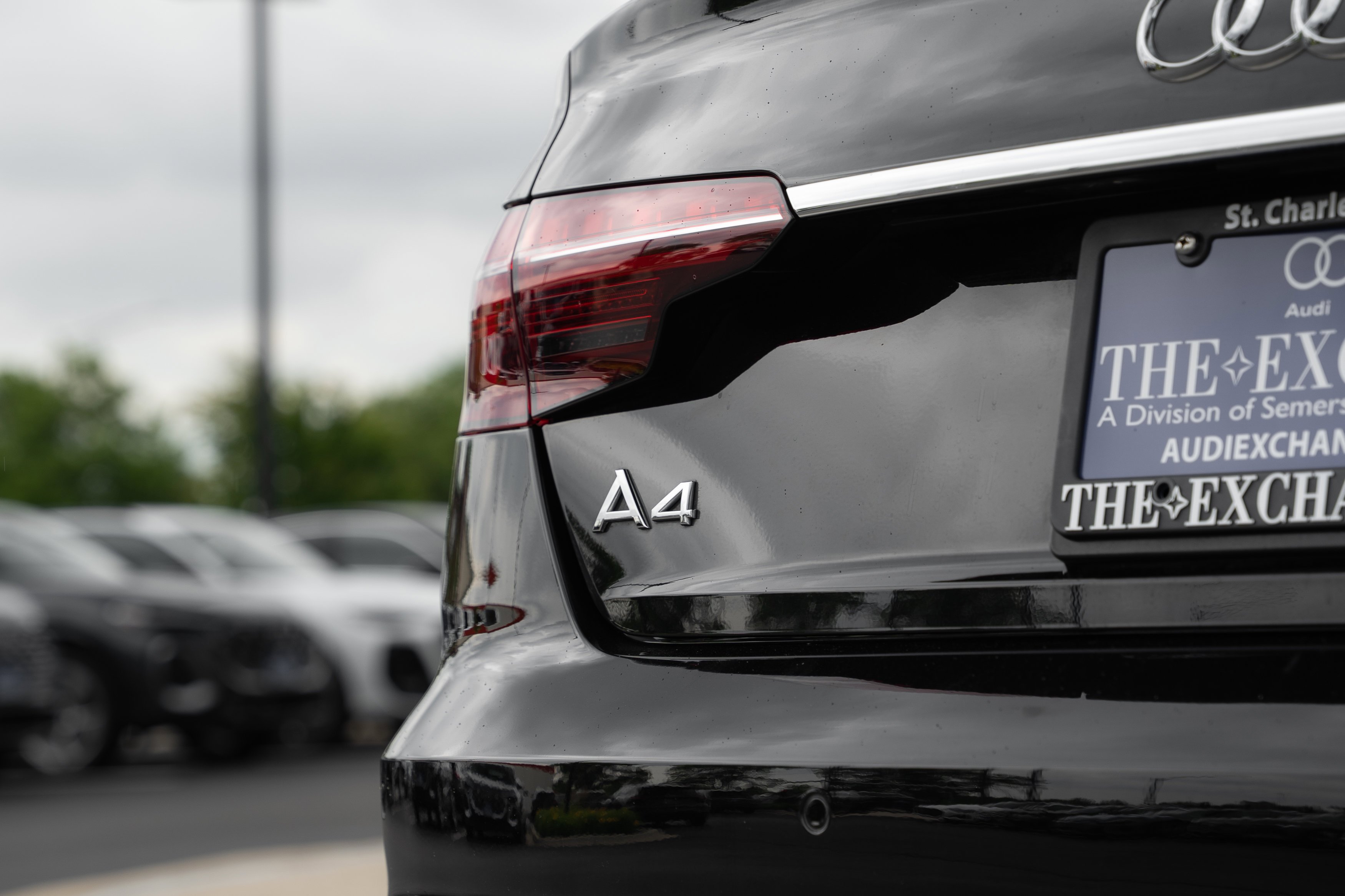 Used 2021 Mythos Black Metallic Audi Premium Plus image 29