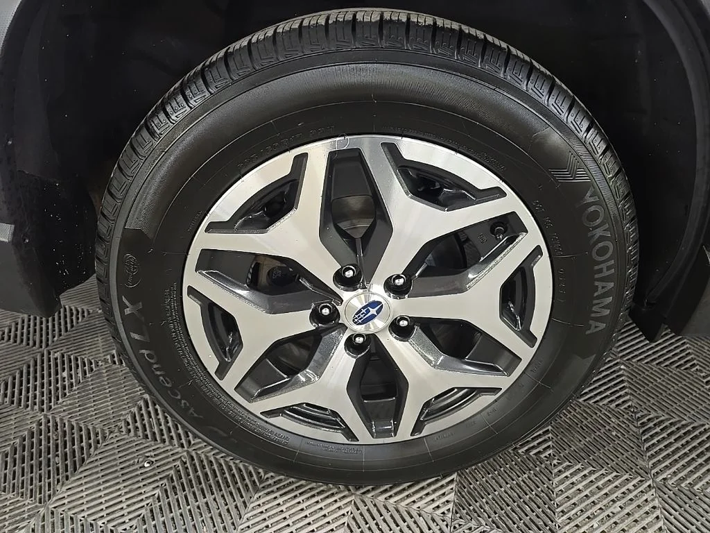 Used 2022 Gray Subaru Premium image 16