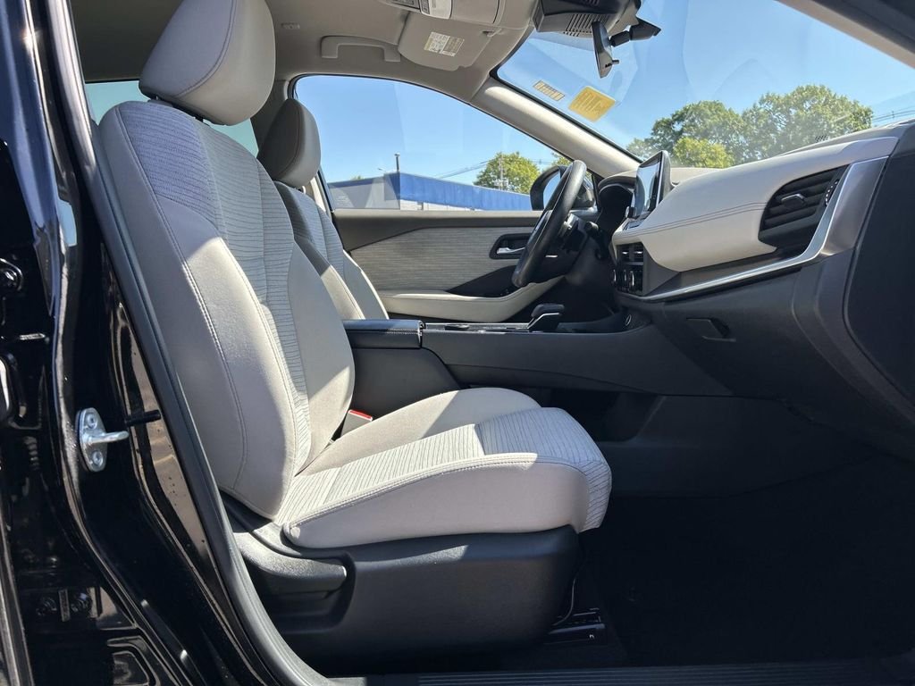 Used 2023 Black Nissan SV image 16