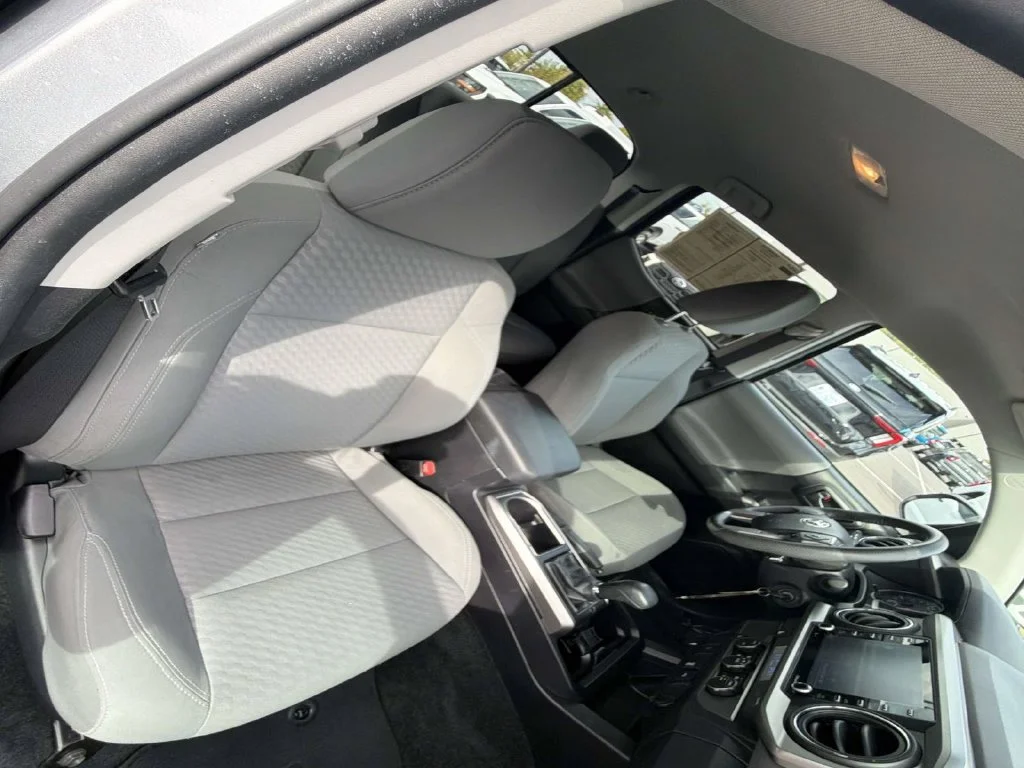 Used 2021 Silver Toyota SR5 image 30