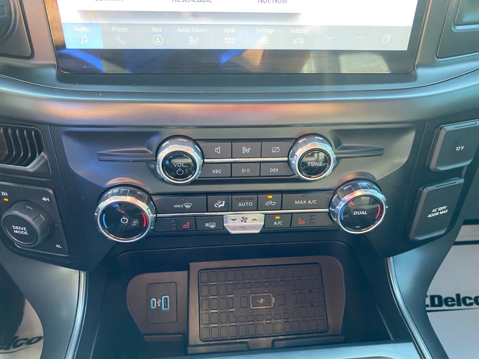 Used 2024 Antimatter Blue Ford XLT image 30