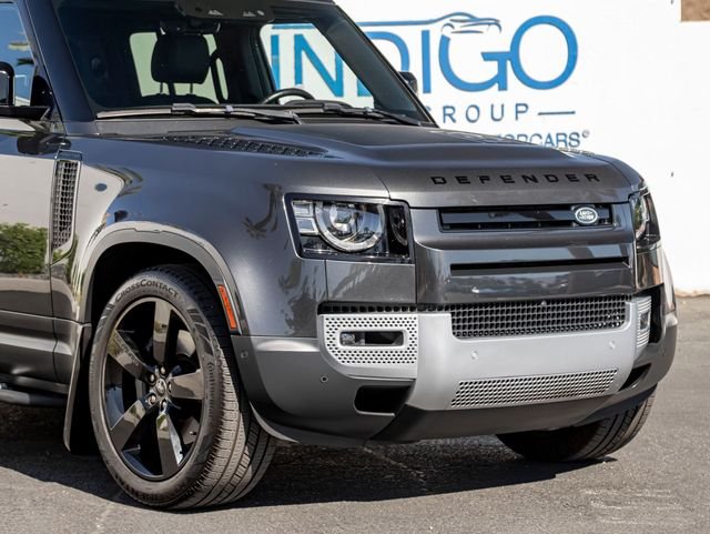 Certified Used 2023 Carpathian Gray Premium Metallic Land Rover SE image 5