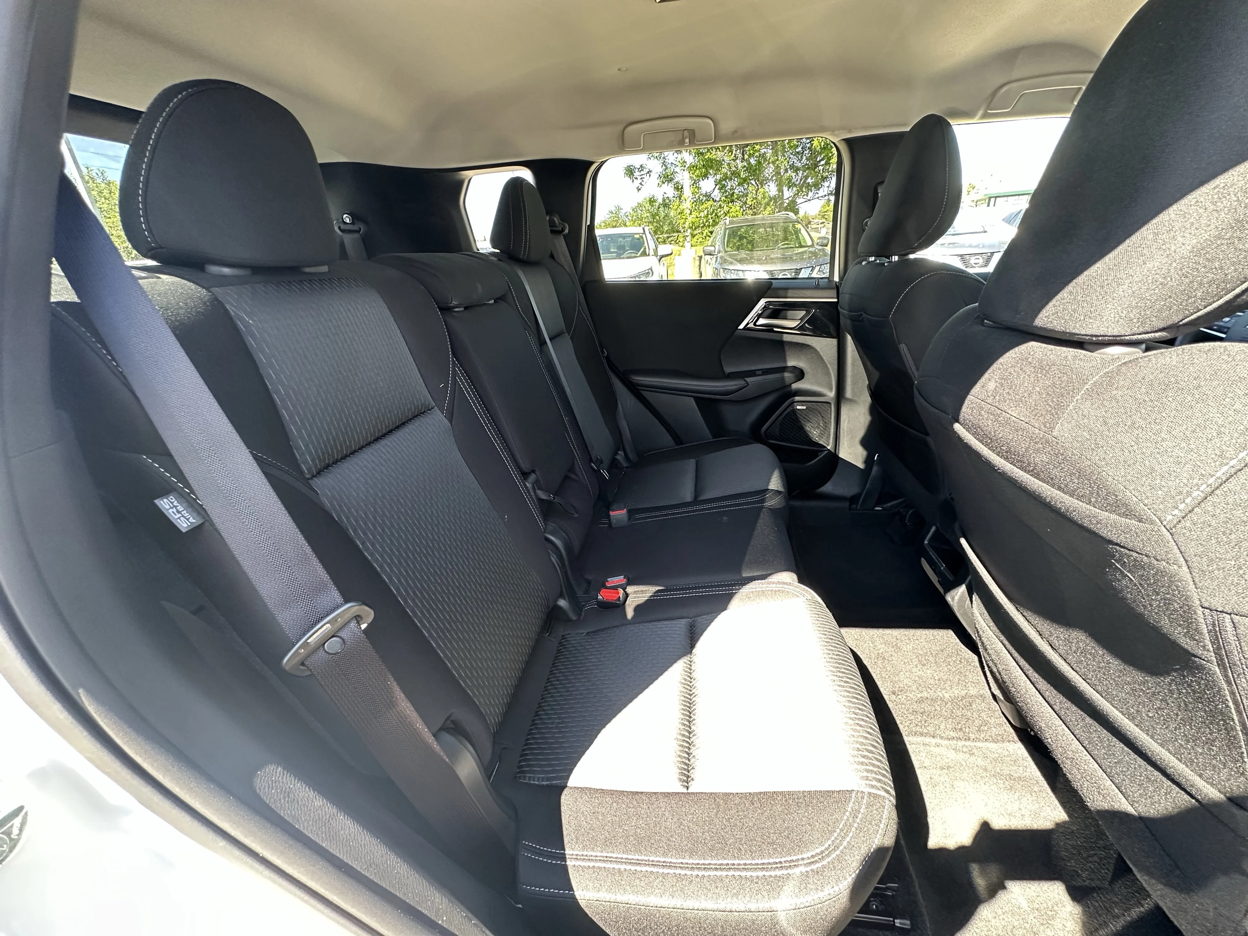 Certified Used 2025  Mitsubishi ES image 21