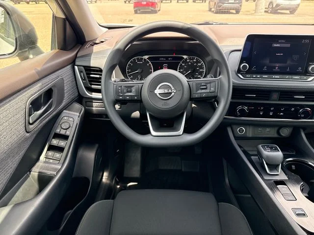 Used 2023 White Nissan S image 13