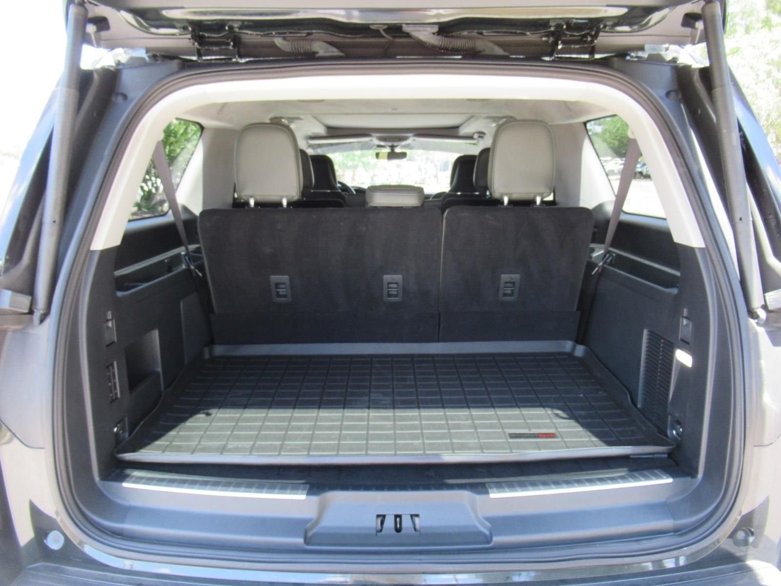 Used 2023 Green Lincoln Black Label image 37
