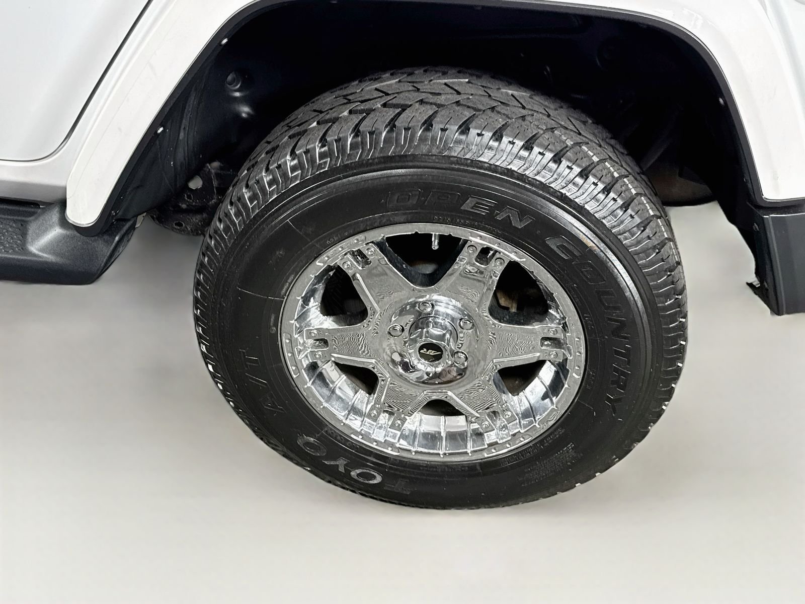 Used 2021 White Jeep Unlimited Sahara 4xe image 5