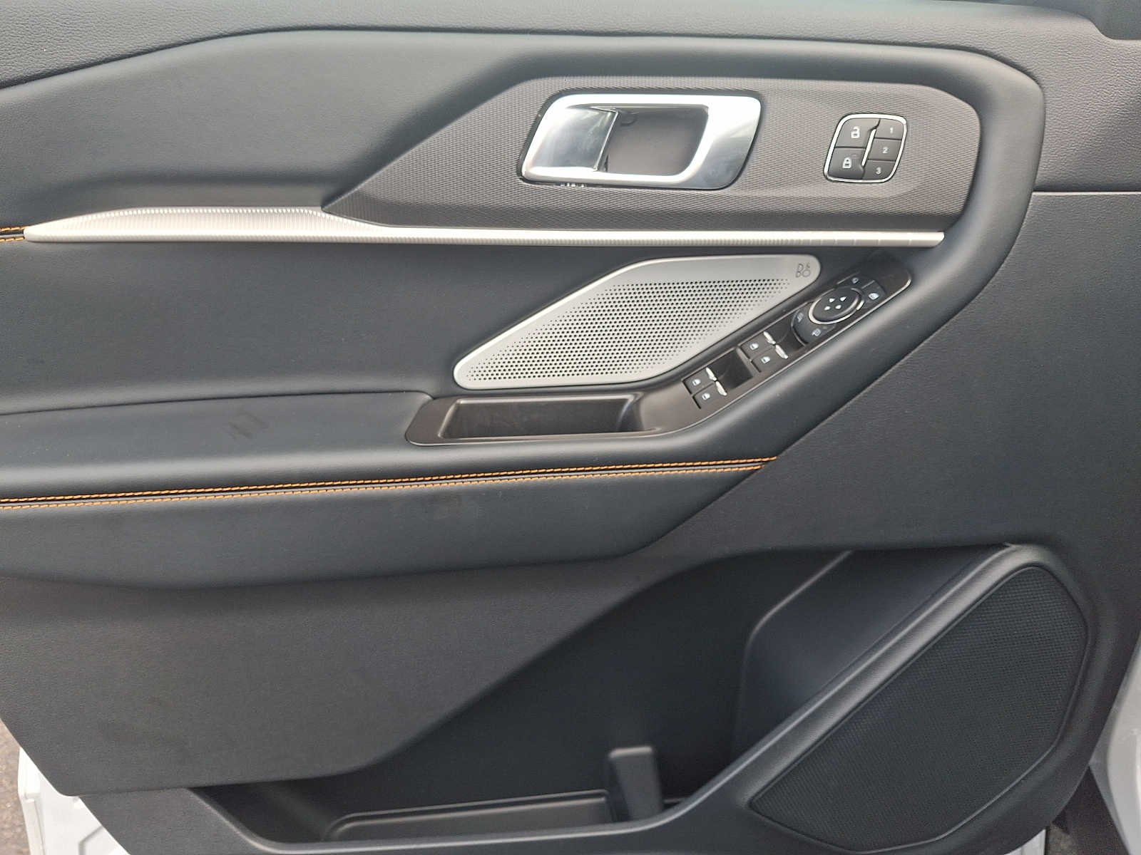 New 2026 Space White Metallic Ford Tremor® image 12