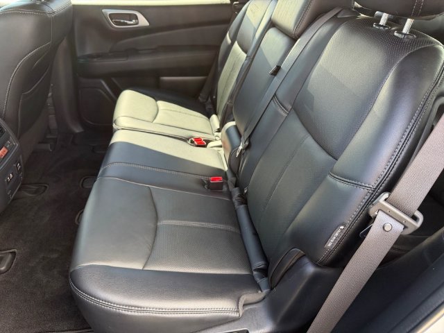 Certified Used 2020 Brilliant Silver Metallic Nissan Platinum image 13