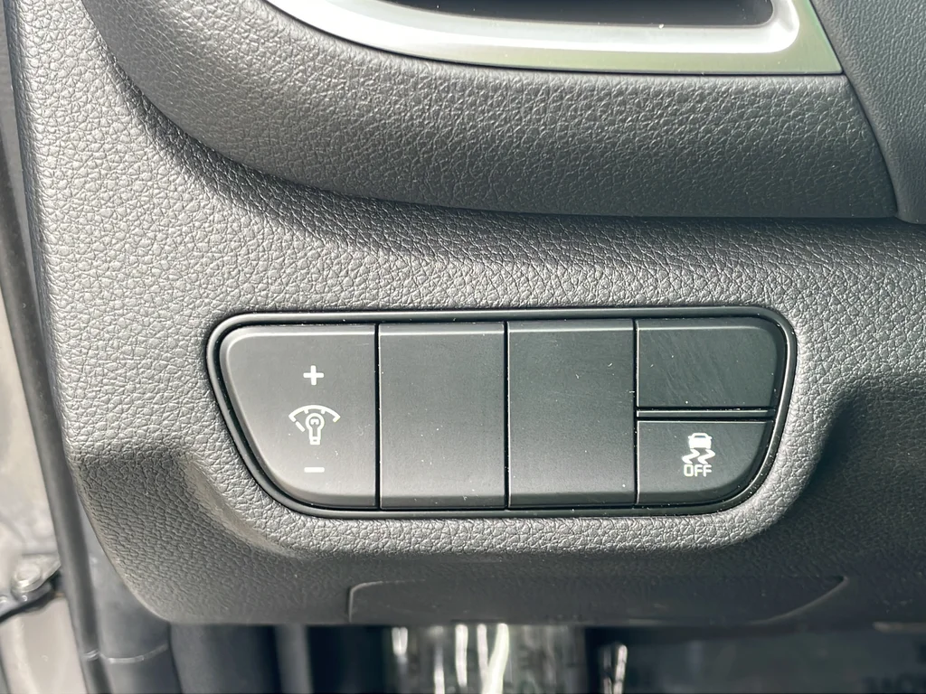 Used 2024 Gray Kia SX image 28