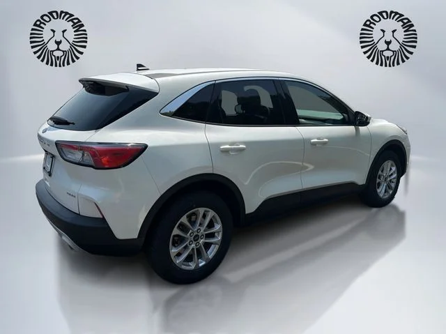 Certified Used 2020 White Metallic Ford SE image 6