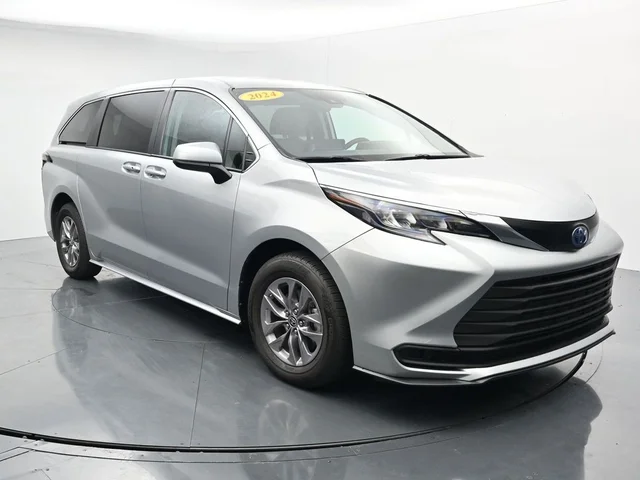 Used 2024 Toyota Sienna LE