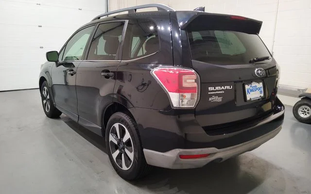 Used 2018 Black Subaru 2.5i Limited image 4