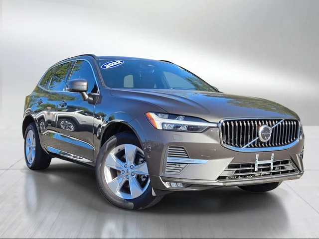 2022 Volvo XC60 B5 Momentum
