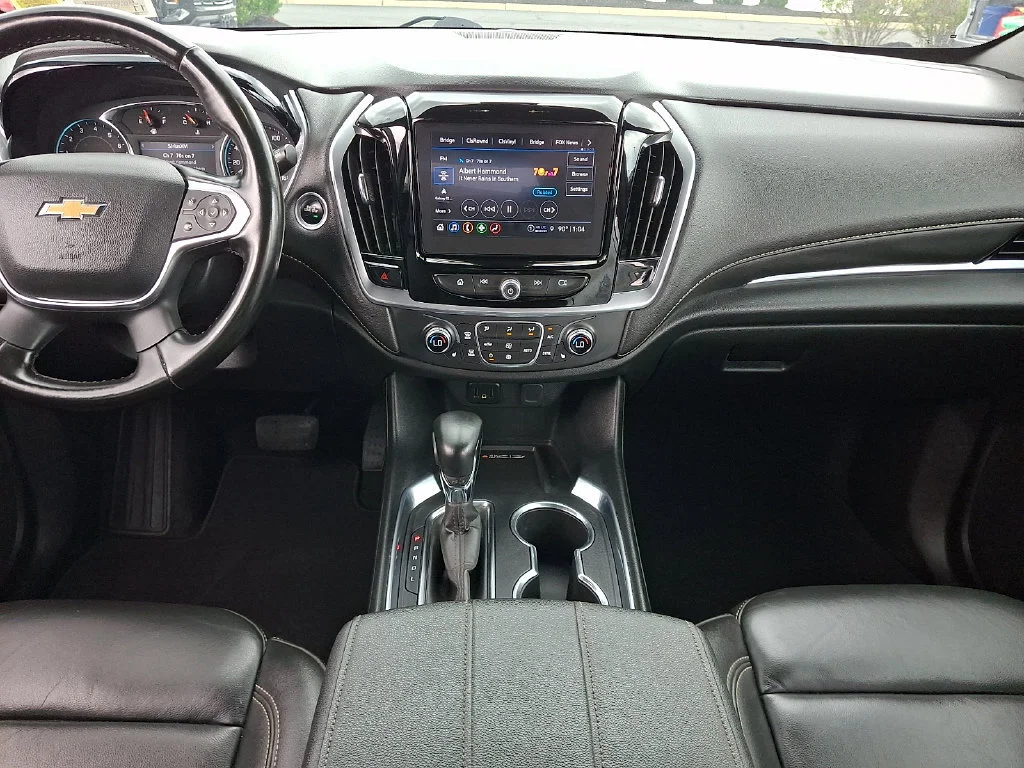 Used 2023 Sterling Gray Metallic Chevrolet LT Leather image 16