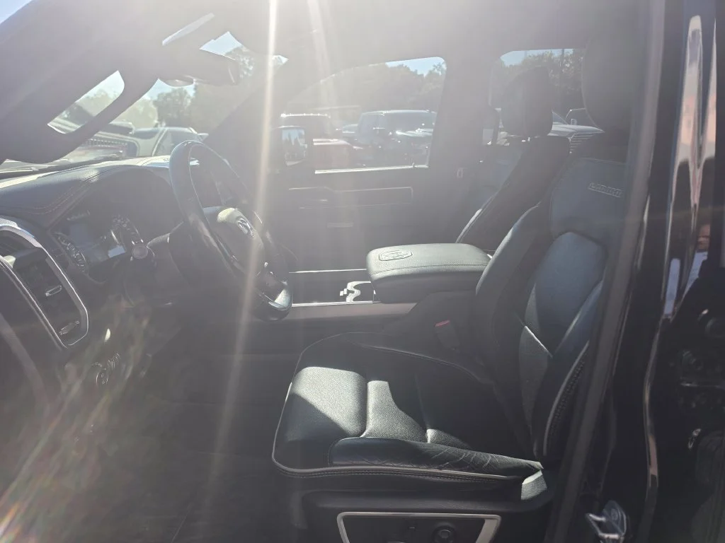 Used 2020 Black Ram Laramie image 11