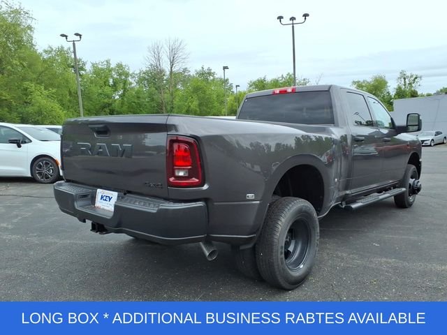 New 2026 Granite Crystal Metallic Clear-Coat Exterior Paint RAM Tradesman image 7