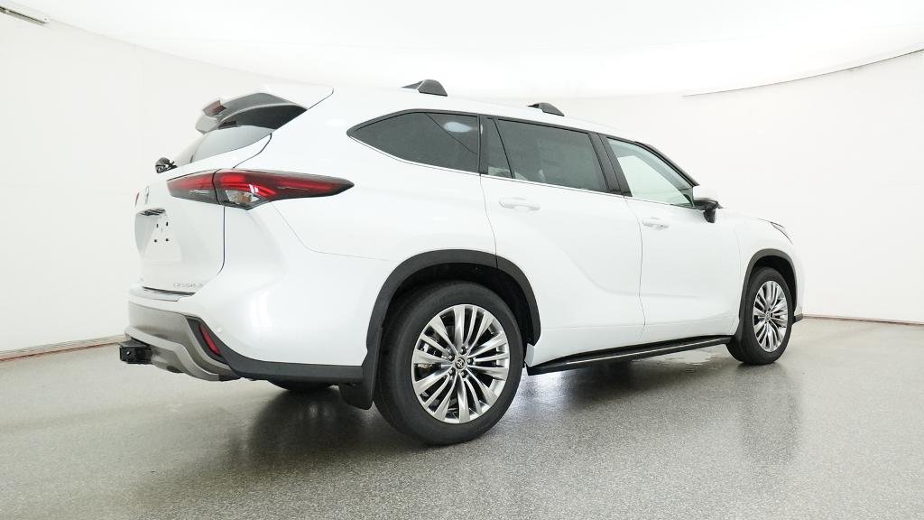 New 2026 Wind Chill Pearl Toyota Platinum image 17