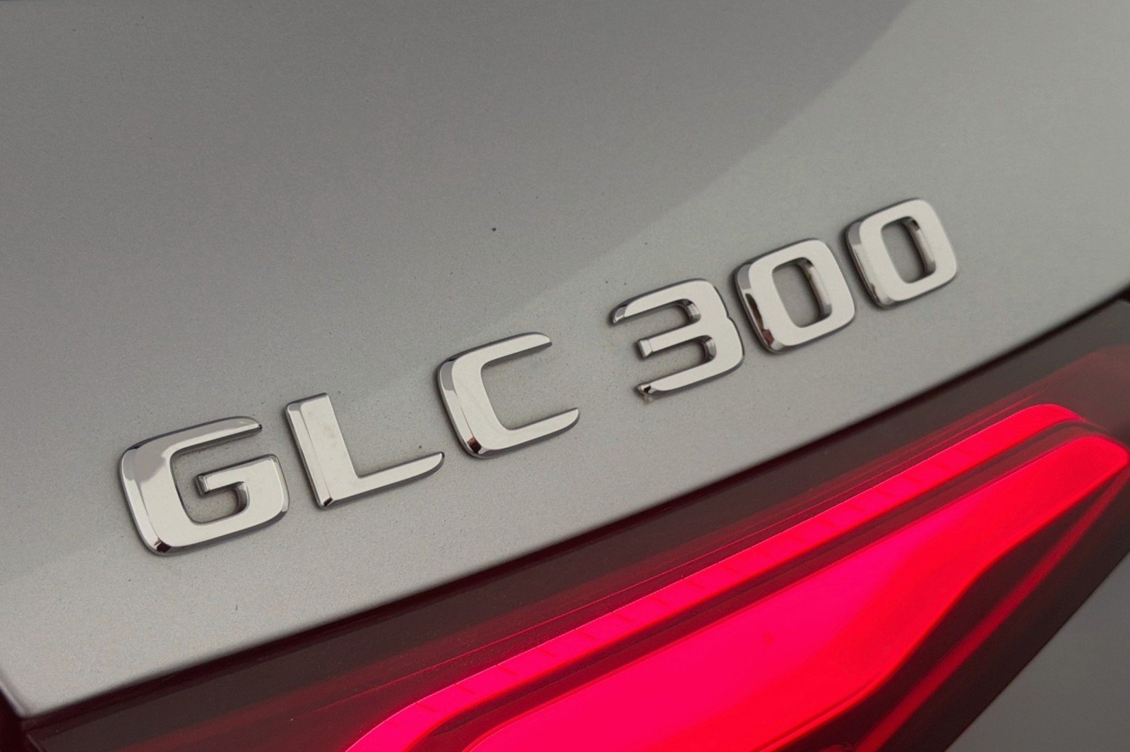 Used 2023 Cirrus Silver Metallic Mercedes-Benz 300 image 9