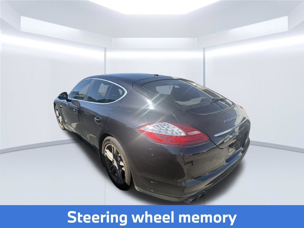 Used 2011  Porsche Turbo image 8
