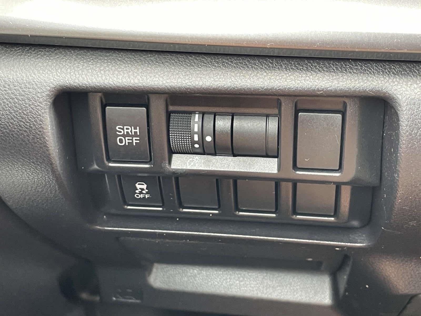 Used 2019  Subaru Limited image 35