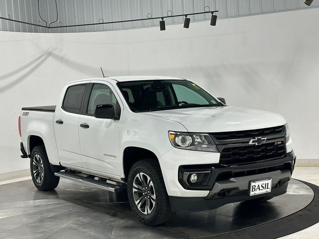 Used 2021 White Chevrolet Z71 image 41