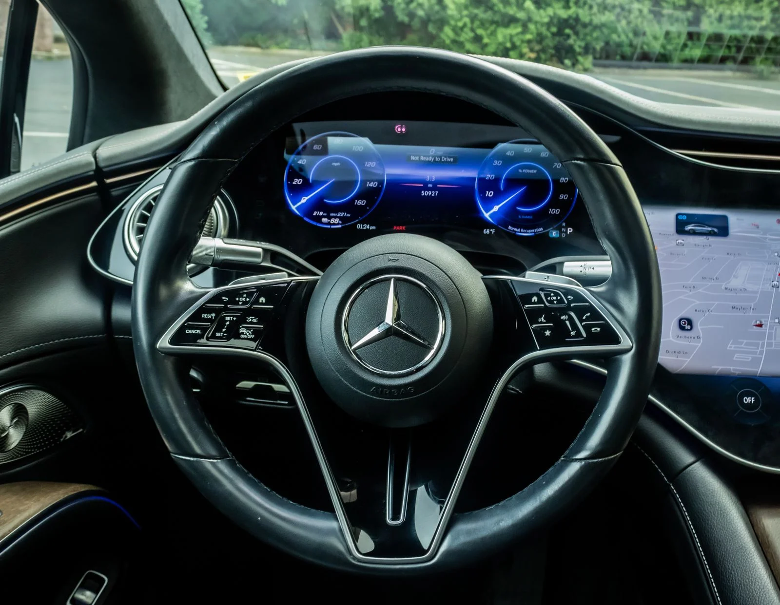 Used 2023 Black Mercedes-Benz 580 image 17