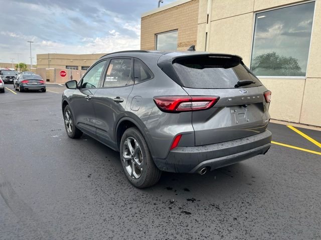 Certified Used 2025 Gray Ford ST-Line image 3