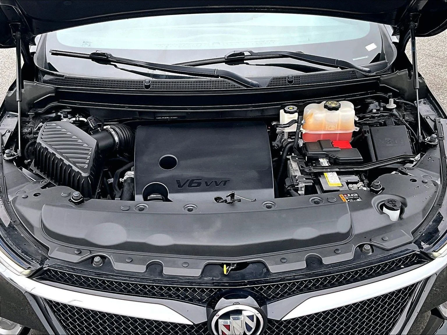 Used 2022 Black Buick Essence image 11
