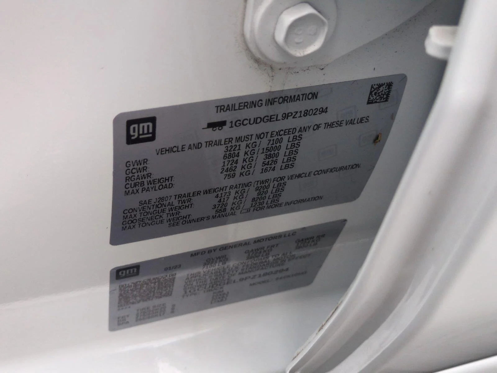 Used 2023 Summit White Chevrolet LTZ image 41