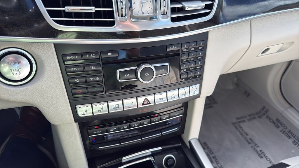 Used 2014  Mercedes-Benz E 550 image 17