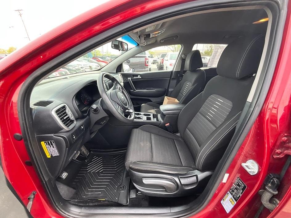 Used 2018 Red Kia LX image 14