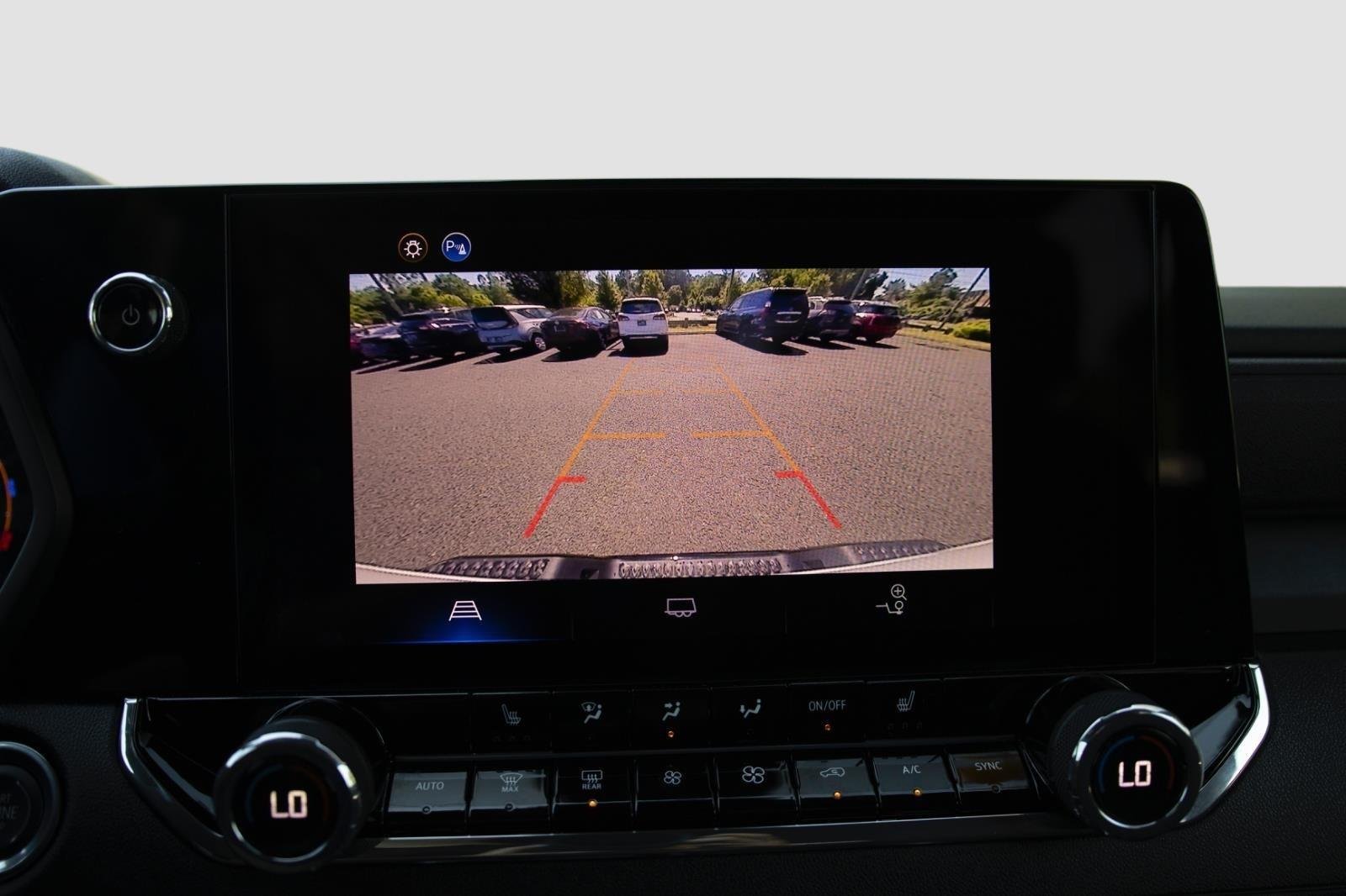 New 2025 Summit White Chevrolet Trail Boss image 20
