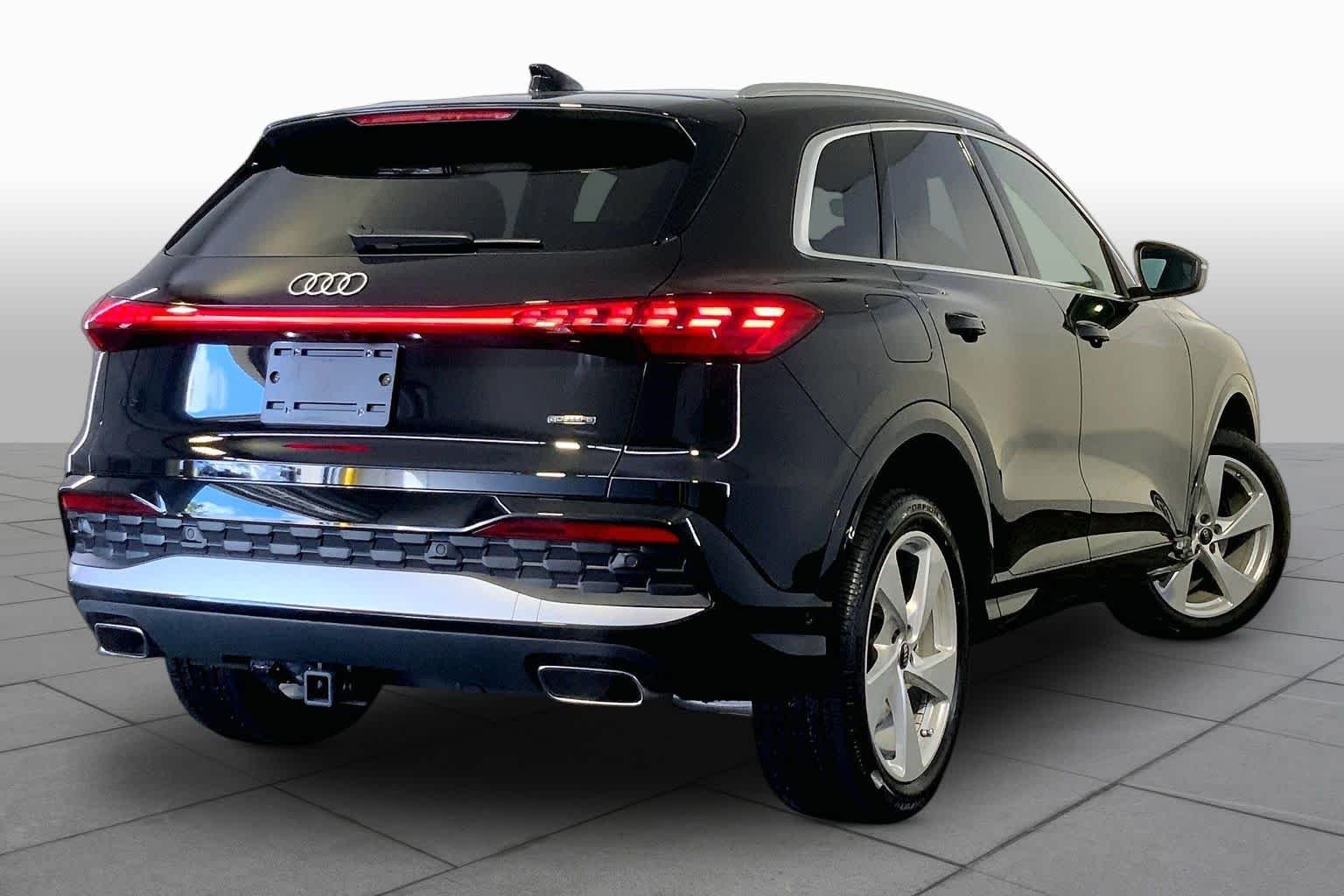 Used 2025 Mythos Black Metallic Audi Premium Plus image 13