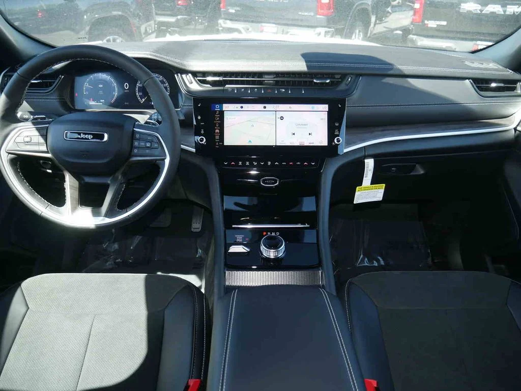 New 2026 White Jeep Altitude image 4