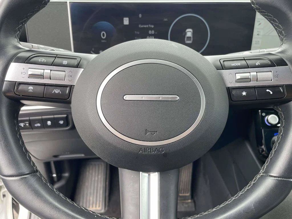 Certified Used 2025 White Hyundai XRT image 22