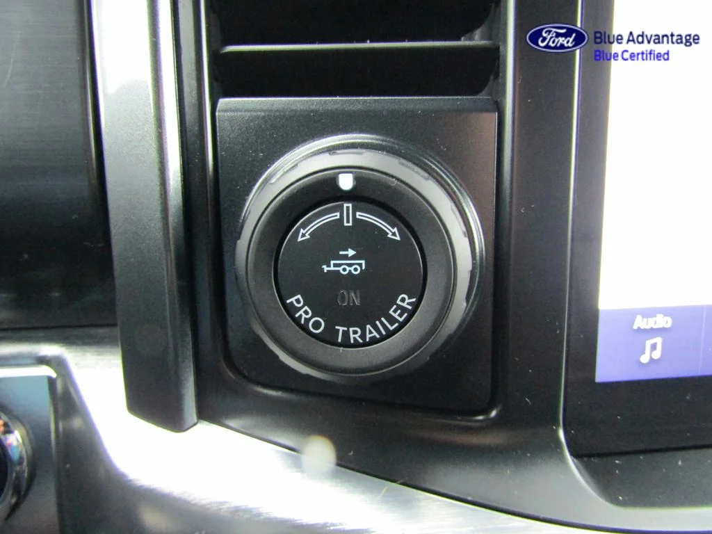 Certified Used 2023 Avalanche Ford Lariat image 32