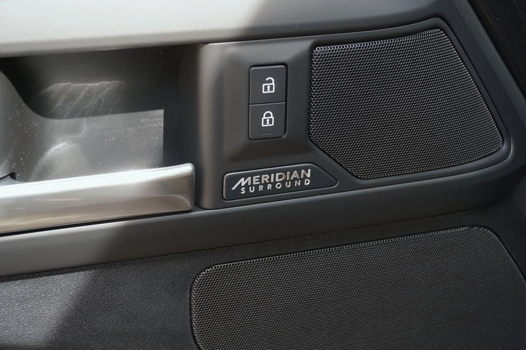 New 2026 Carpathian Grey Land Rover X-Dynamic SE image 12