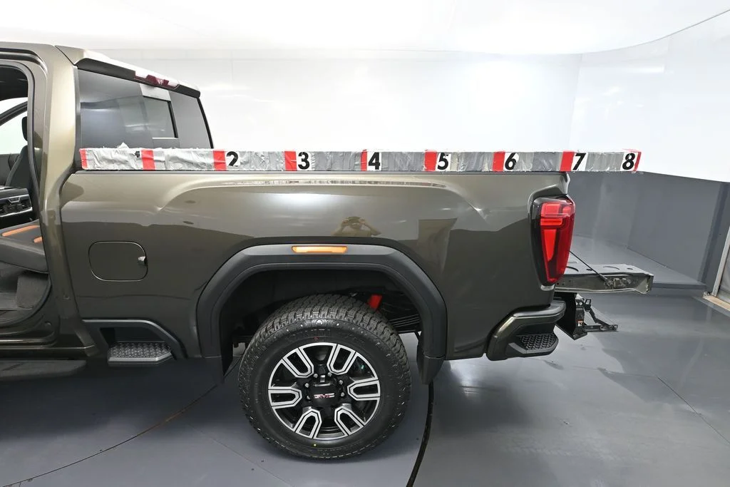 Used 2022 Green GMC AT4 image 48
