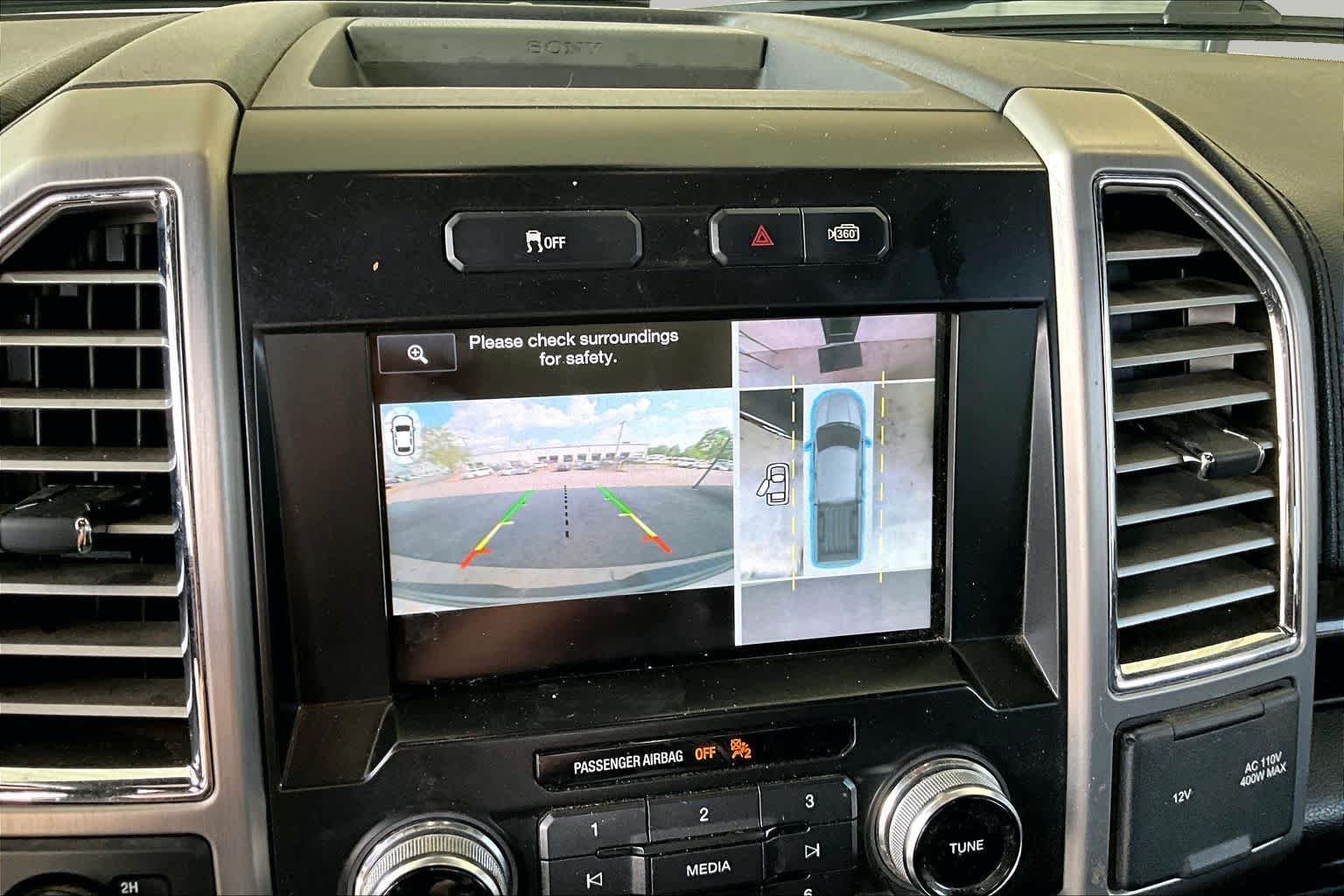 Used 2015 Magnetic Metallic Ford Platinum image 28