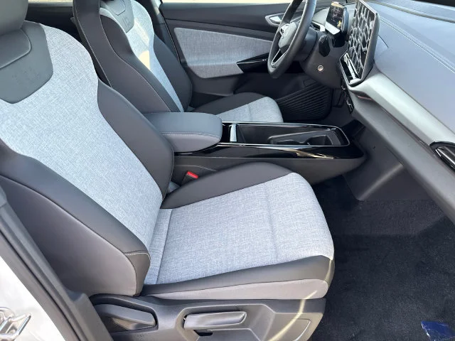 New 2026 Opal White Pearl Volkswagen Pro image 18