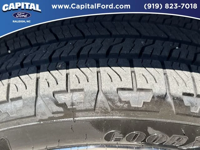 Used 2025 White Ford Lariat image 14