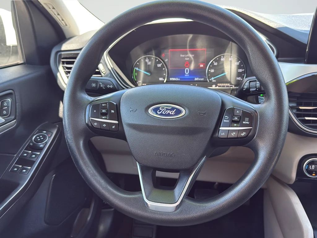 Used 2021 White Ford SE image 15
