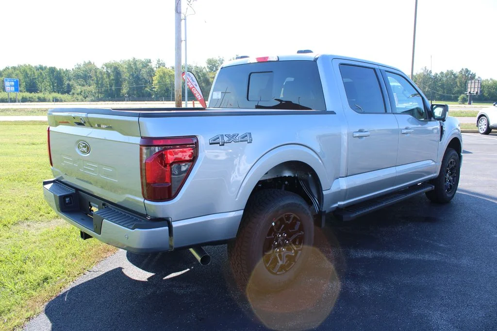 New 2026 Iconic Silver Metallic Ford XLT image 15