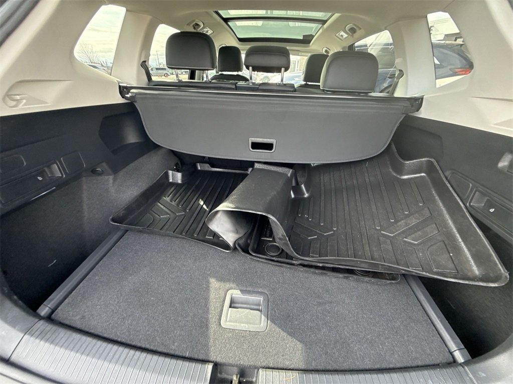 2022 VOLKSWAGEN TIGUAN - Image 24