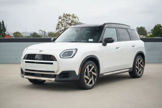 2027 MINI Countryman Iconic