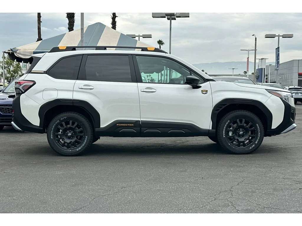 New 2026 CRYSTAL WHITE PEARL Subaru Wilderness image 2
