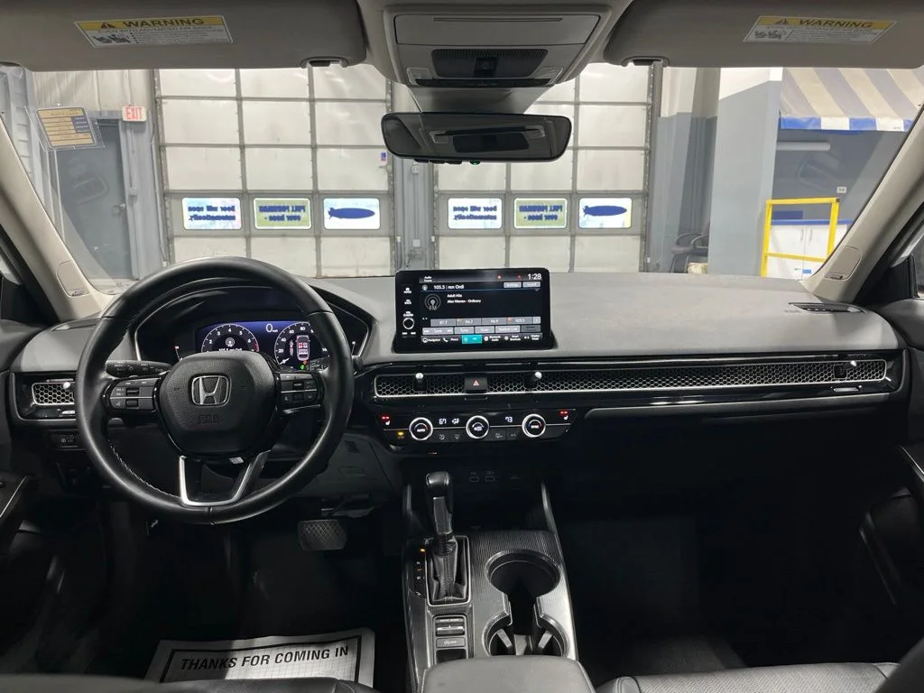 2022 Honda Civic Touring - Photo 29
