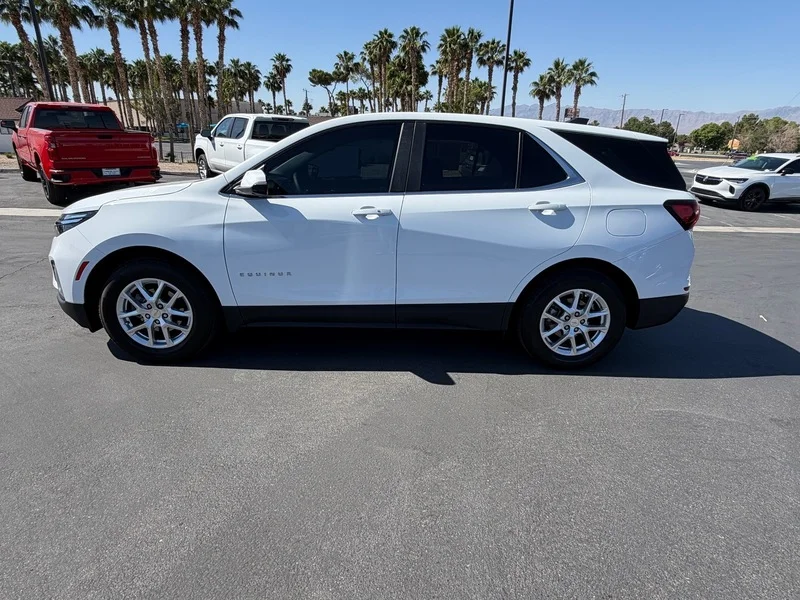 Used 2024 Summit White Chevrolet LT image 6