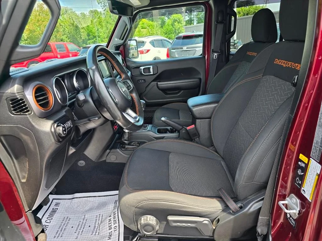 Used 2022 Red Jeep Mojave image 11